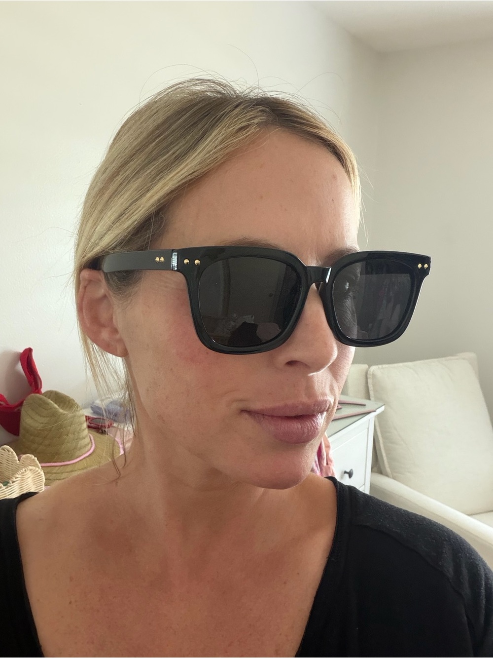 Black sunglasses